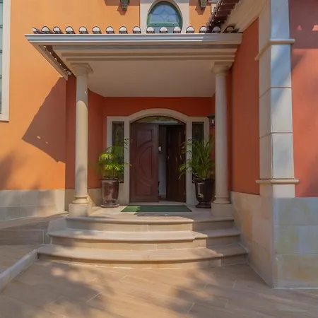 Palmtrees, Luxury Next To Quinta Da Marinha