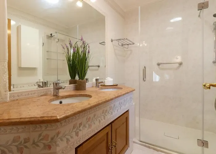 Palmtrees, Luxury Next To Quinta Da Marinha Vakantiehuis